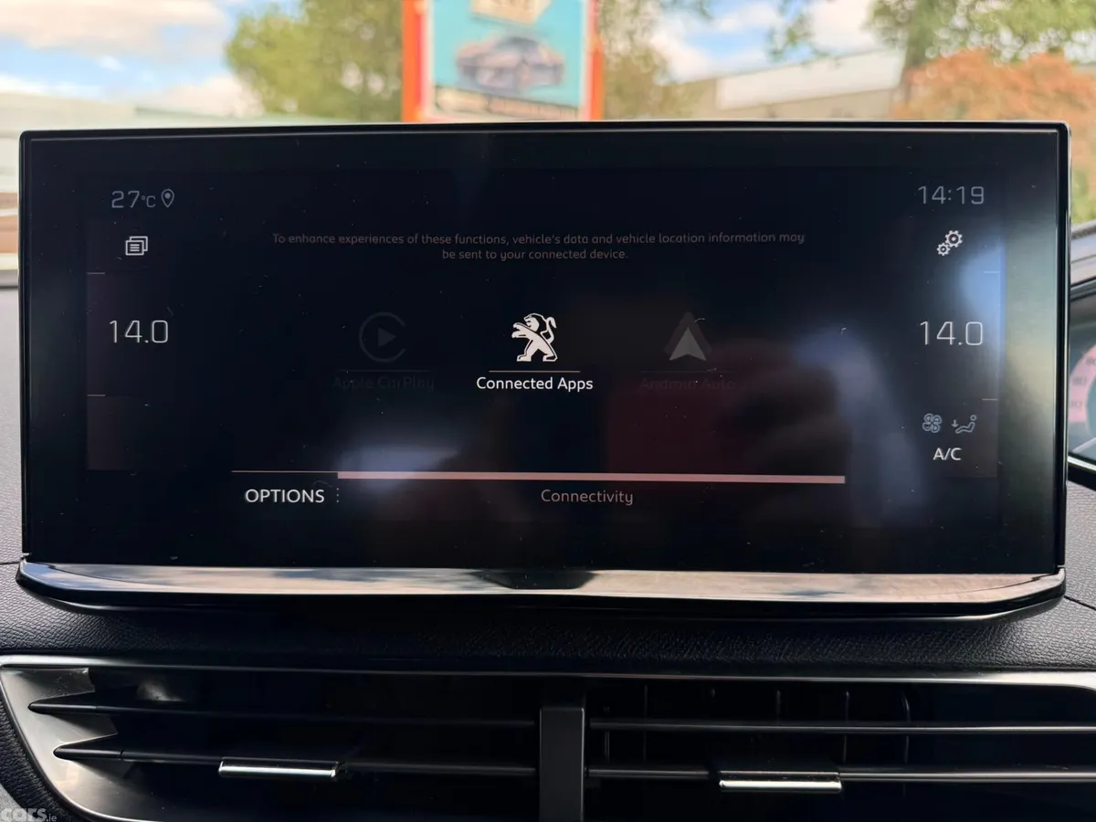 Peugeot 5008 MPV, Diesel, 2021, Brown