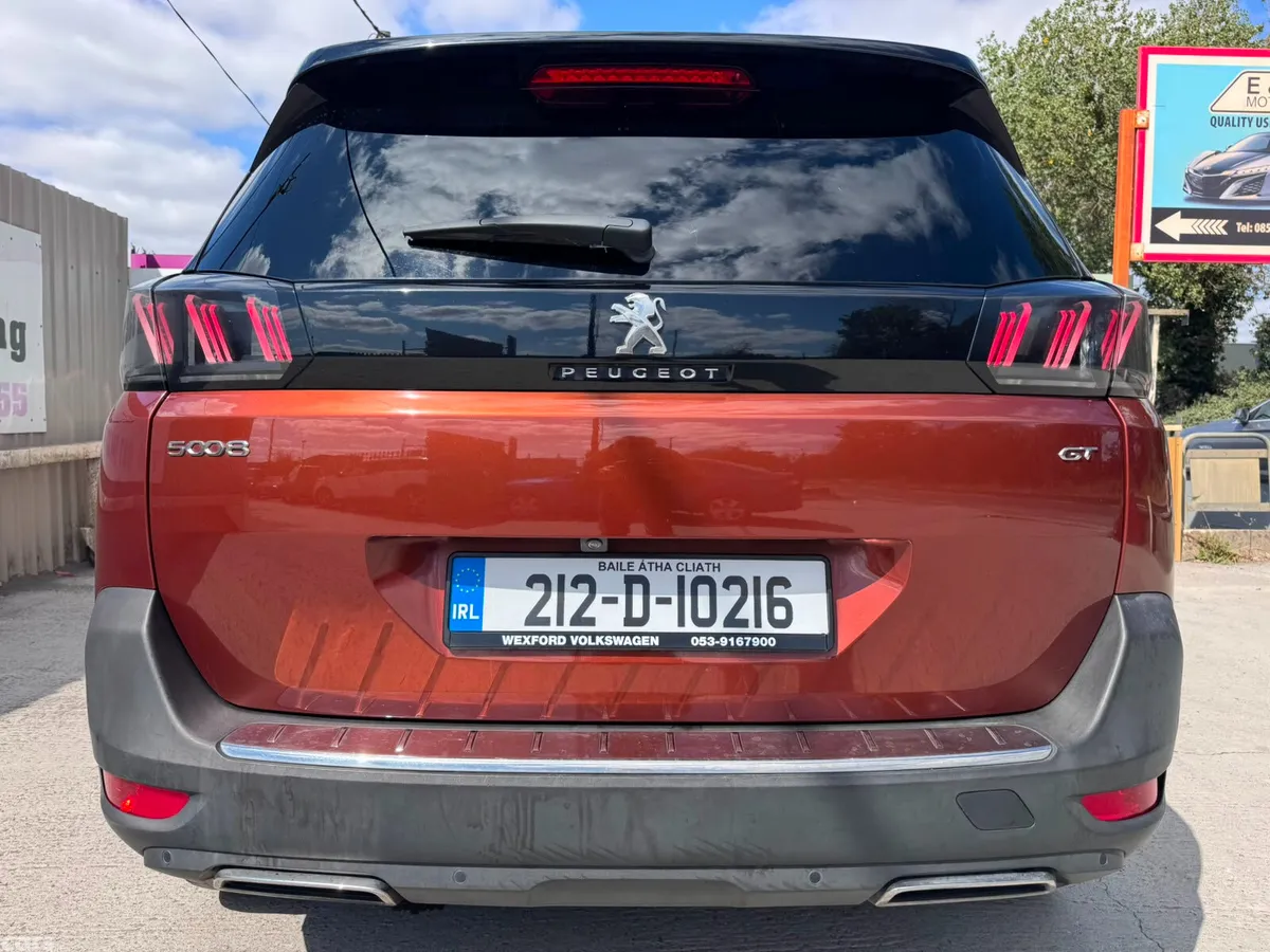 Peugeot 5008 MPV, Diesel, 2021, Brown