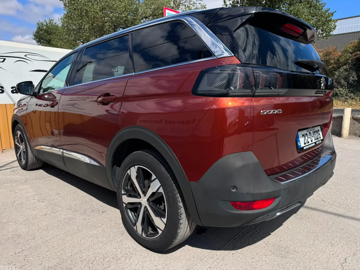 Peugeot 5008 MPV, Diesel, 2021, Brown
