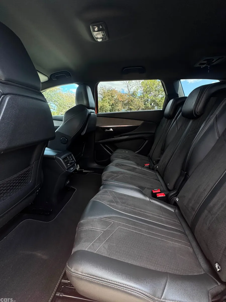 Peugeot 5008 MPV, Diesel, 2021, Brown