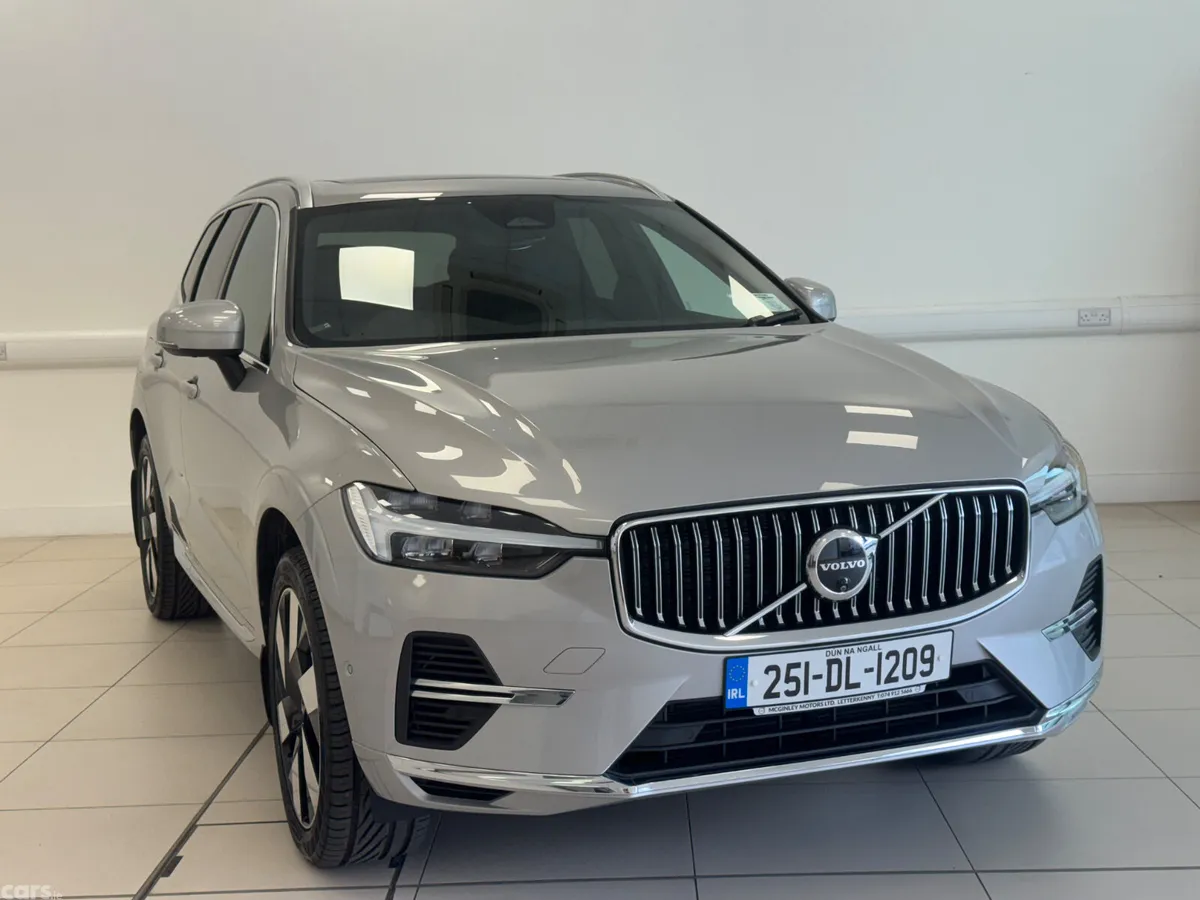 Volvo XC60 SUV, Petrol Plug-in Hybrid, 2025, Grey