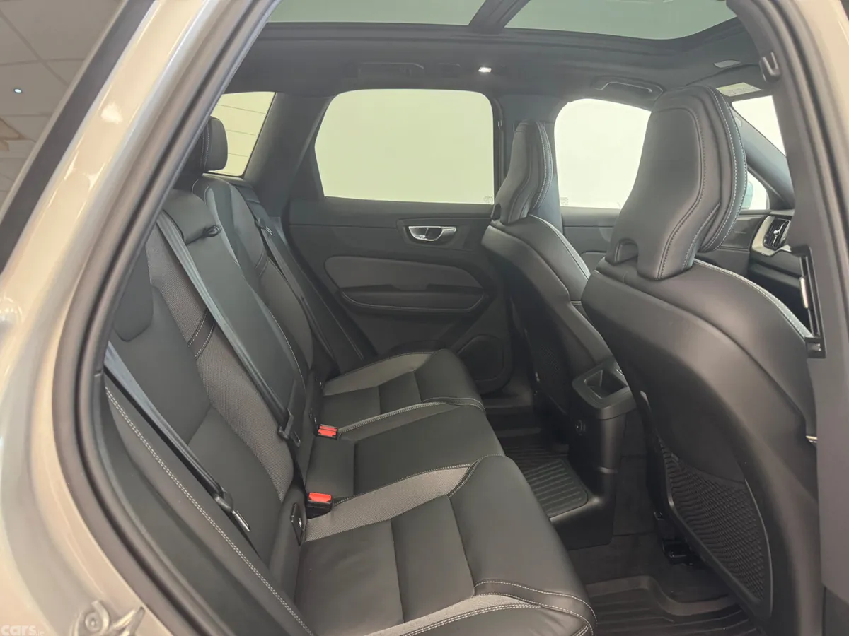 Volvo XC60 SUV, Petrol Plug-in Hybrid, 2025, Grey