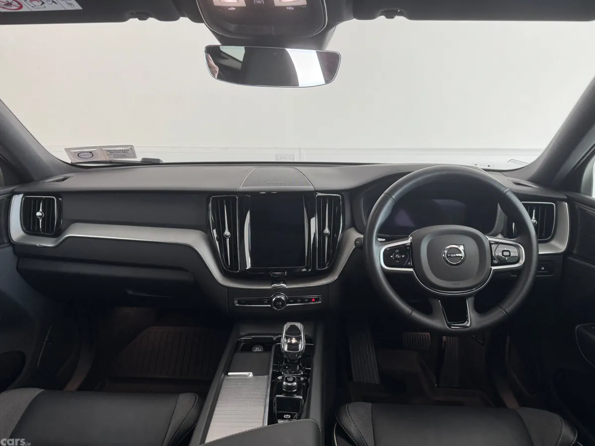 Volvo XC60 SUV, Petrol Plug-in Hybrid, 2025, Grey
