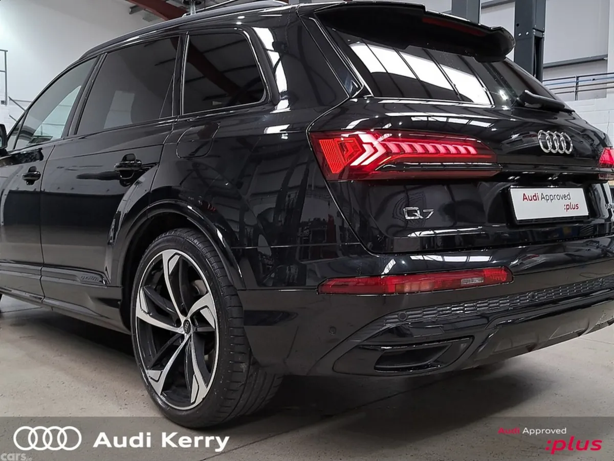 Audi Q7 SUV, Petrol Hybrid, 2023, Black