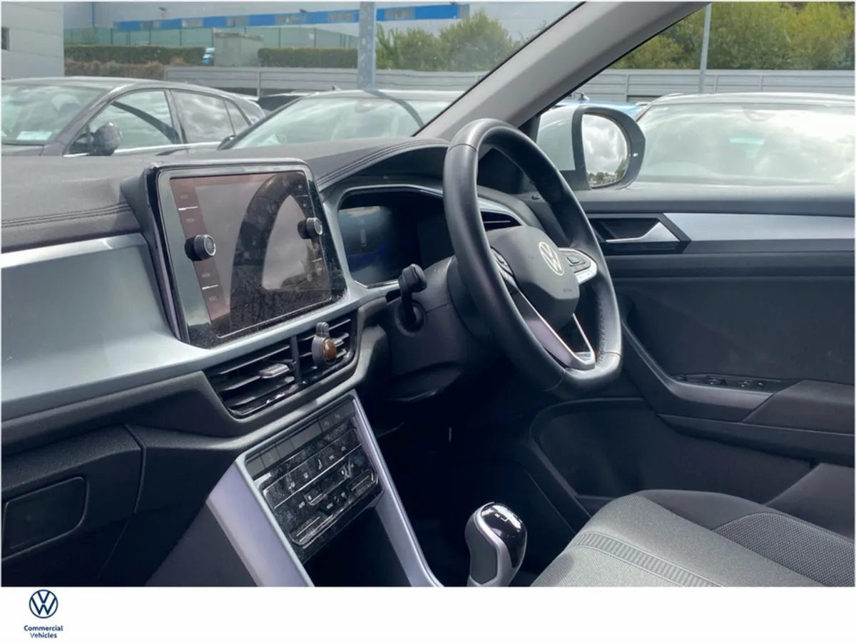 Volkswagen T-Roc SUV, Petrol, 2024, White