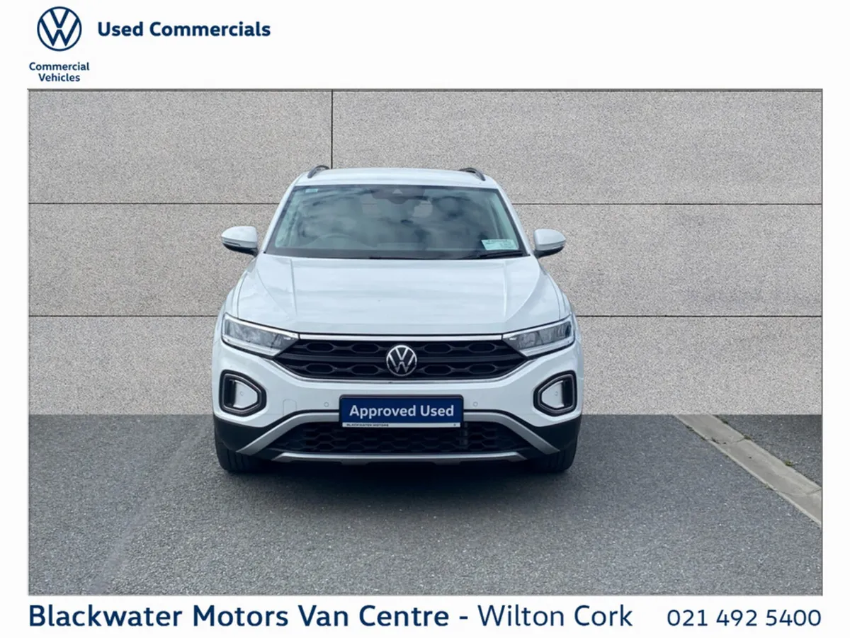 Volkswagen T-Roc SUV, Petrol, 2024, White