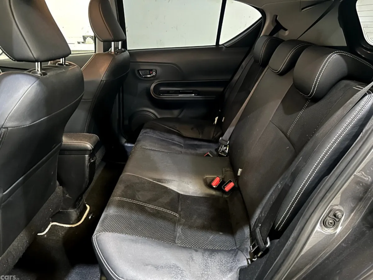 Toyota Aqua Hatchback, Petrol Hybrid, 2016, Grey