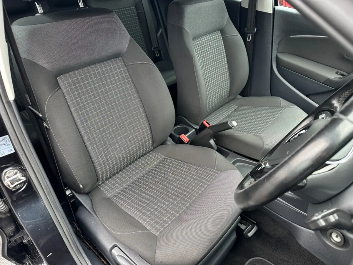Volkswagen Polo Hatchback, Diesel, 2015, Black
