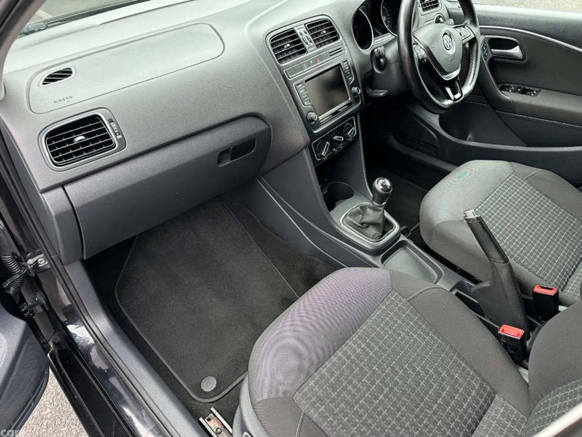 Volkswagen Polo Hatchback, Diesel, 2015, Black