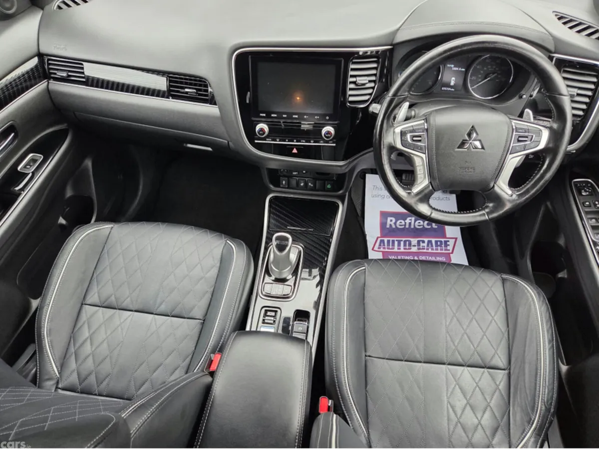 Mitsubishi Outlander Estate, Petrol Plug-in Hybrid, 2021, Black