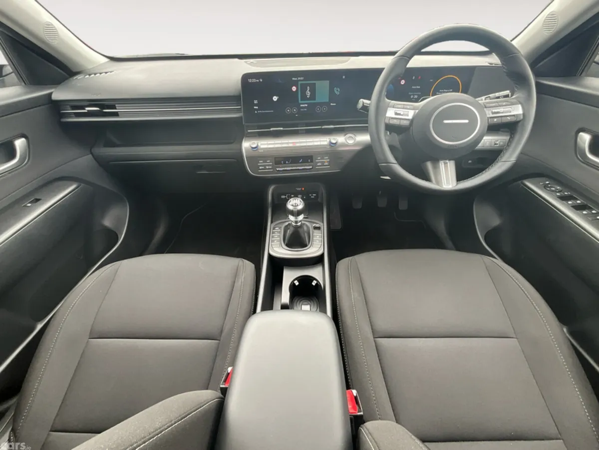 Hyundai KONA MPV, Petrol, 2025, Grey