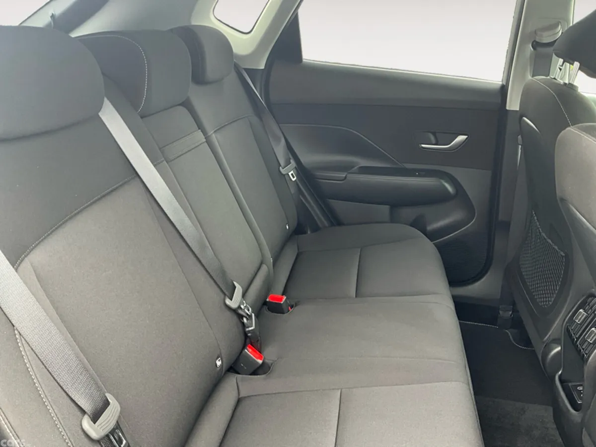 Hyundai KONA MPV, Petrol, 2025, Grey