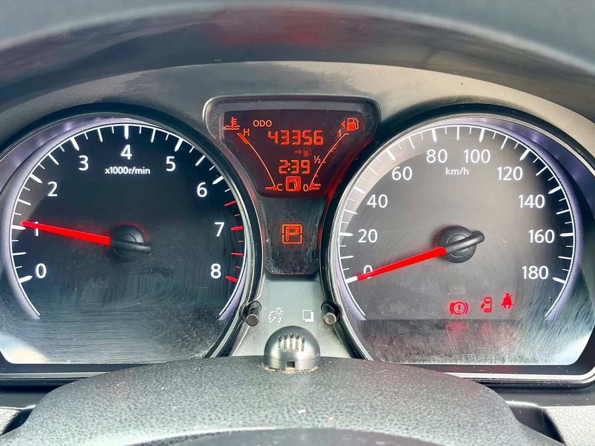 Nissan Note Hatchback, Petrol, 2015, Silver