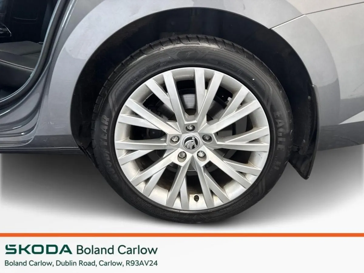 Skoda Superb Saloon, Diesel, 2023, Grey