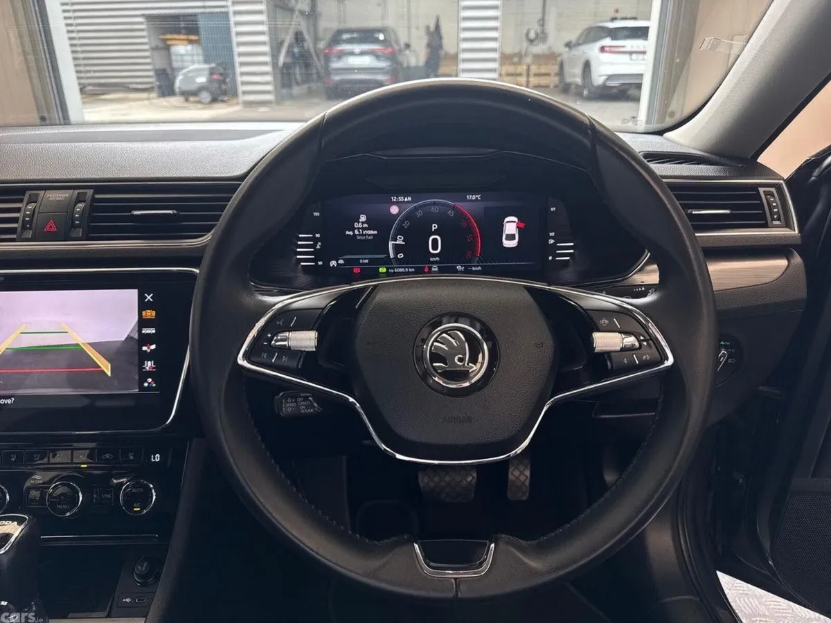 Skoda Superb Saloon, Diesel, 2023, Grey
