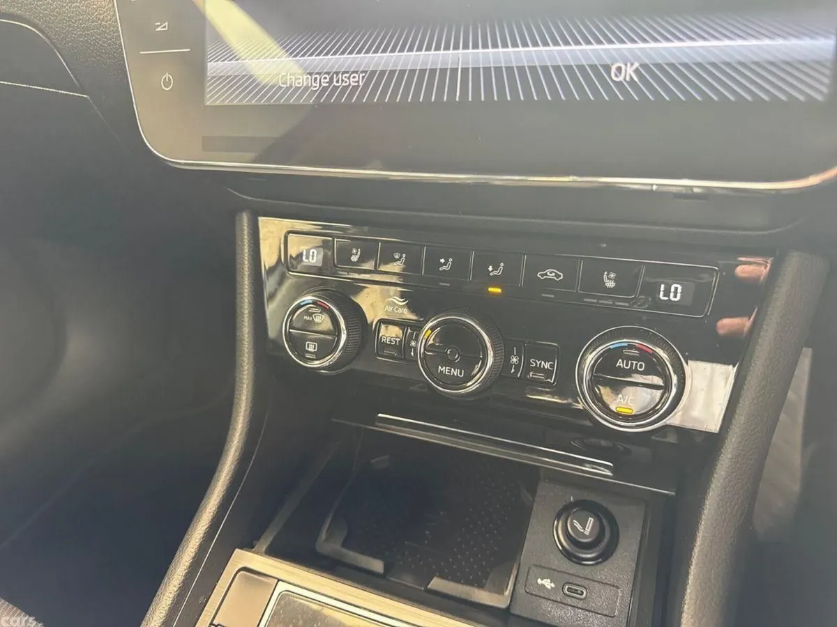 Skoda Superb Saloon, Diesel, 2023, Grey