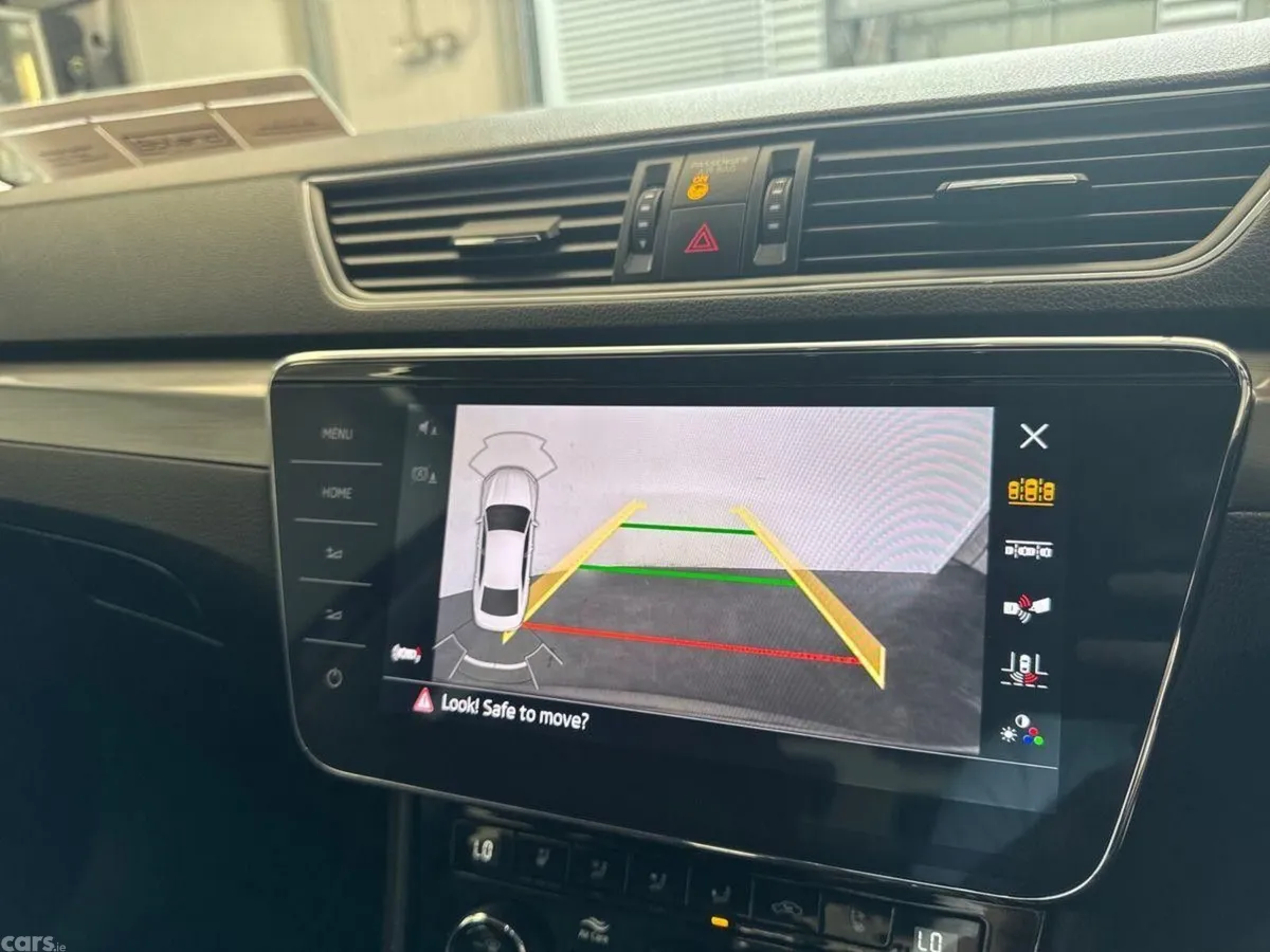 Skoda Superb Saloon, Diesel, 2023, Grey