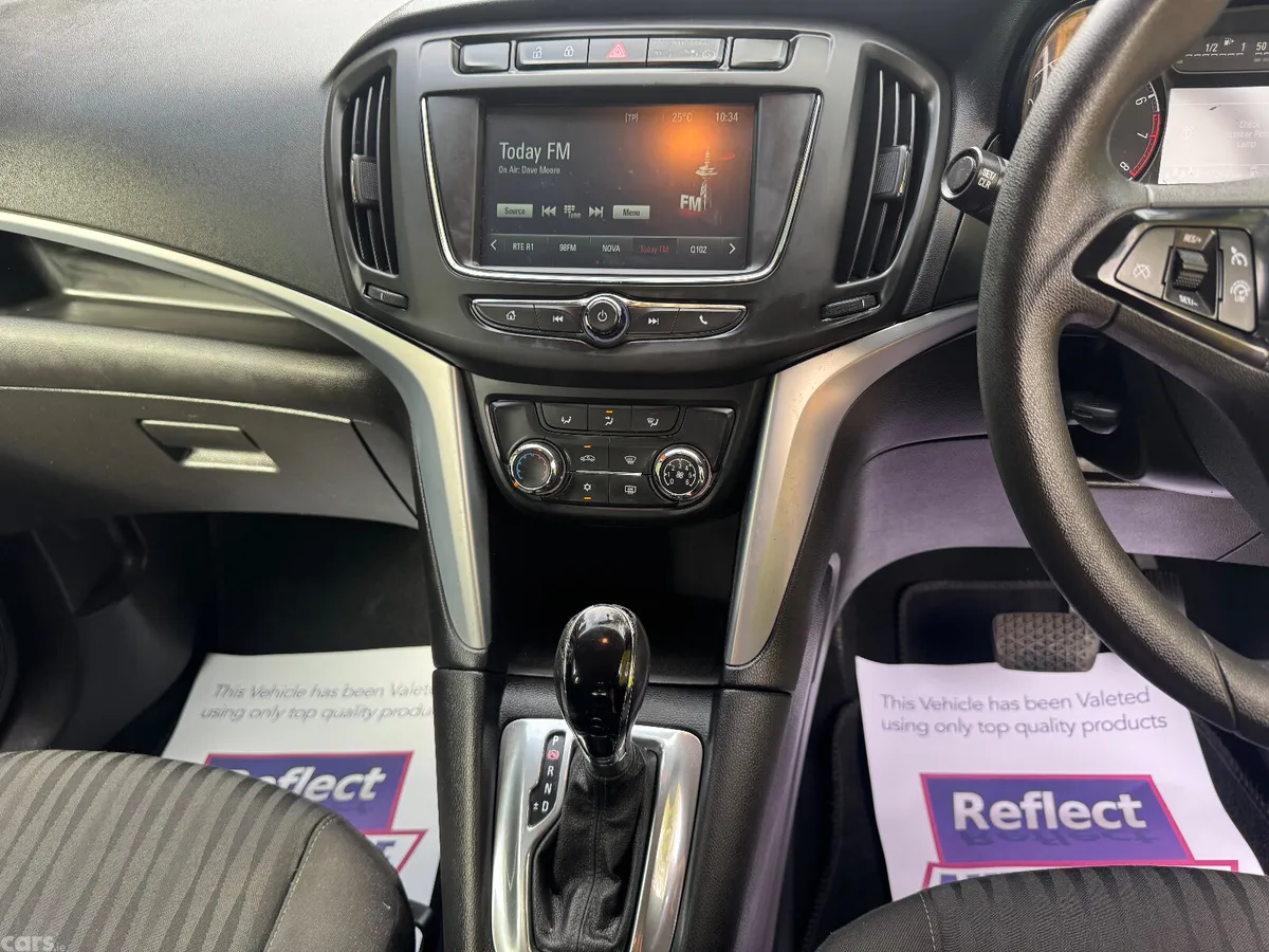 Opel Zafira MPV, Petrol, 2018, Black