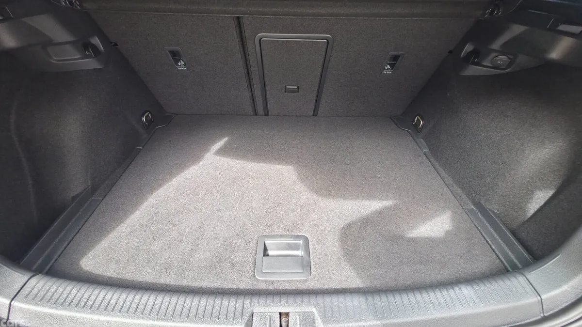 Volkswagen Golf Hatchback, Petrol, 2019, Grey