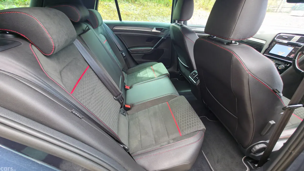 Volkswagen Golf Hatchback, Petrol, 2019, Grey