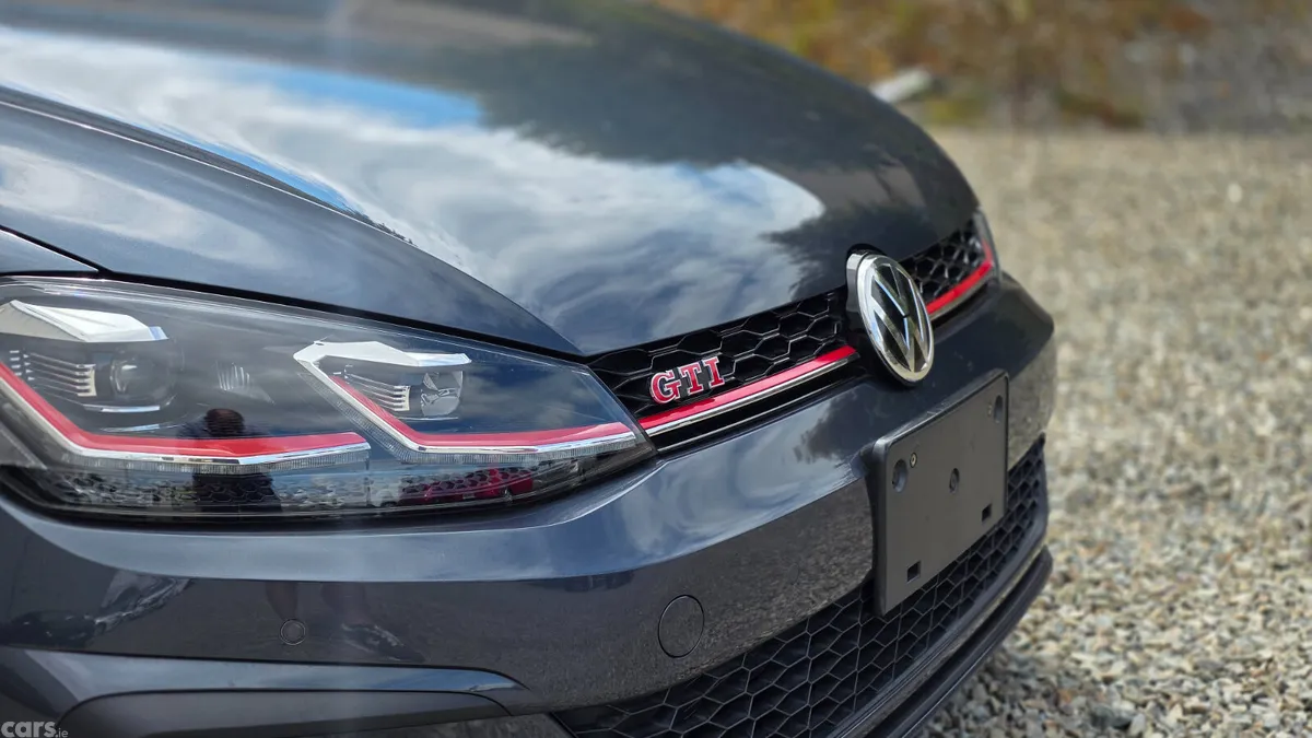 Volkswagen Golf Hatchback, Petrol, 2019, Grey