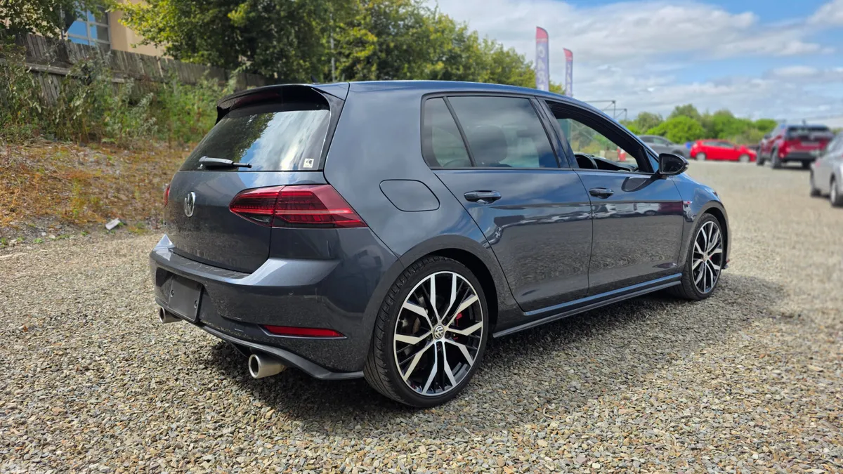 Volkswagen Golf Hatchback, Petrol, 2019, Grey