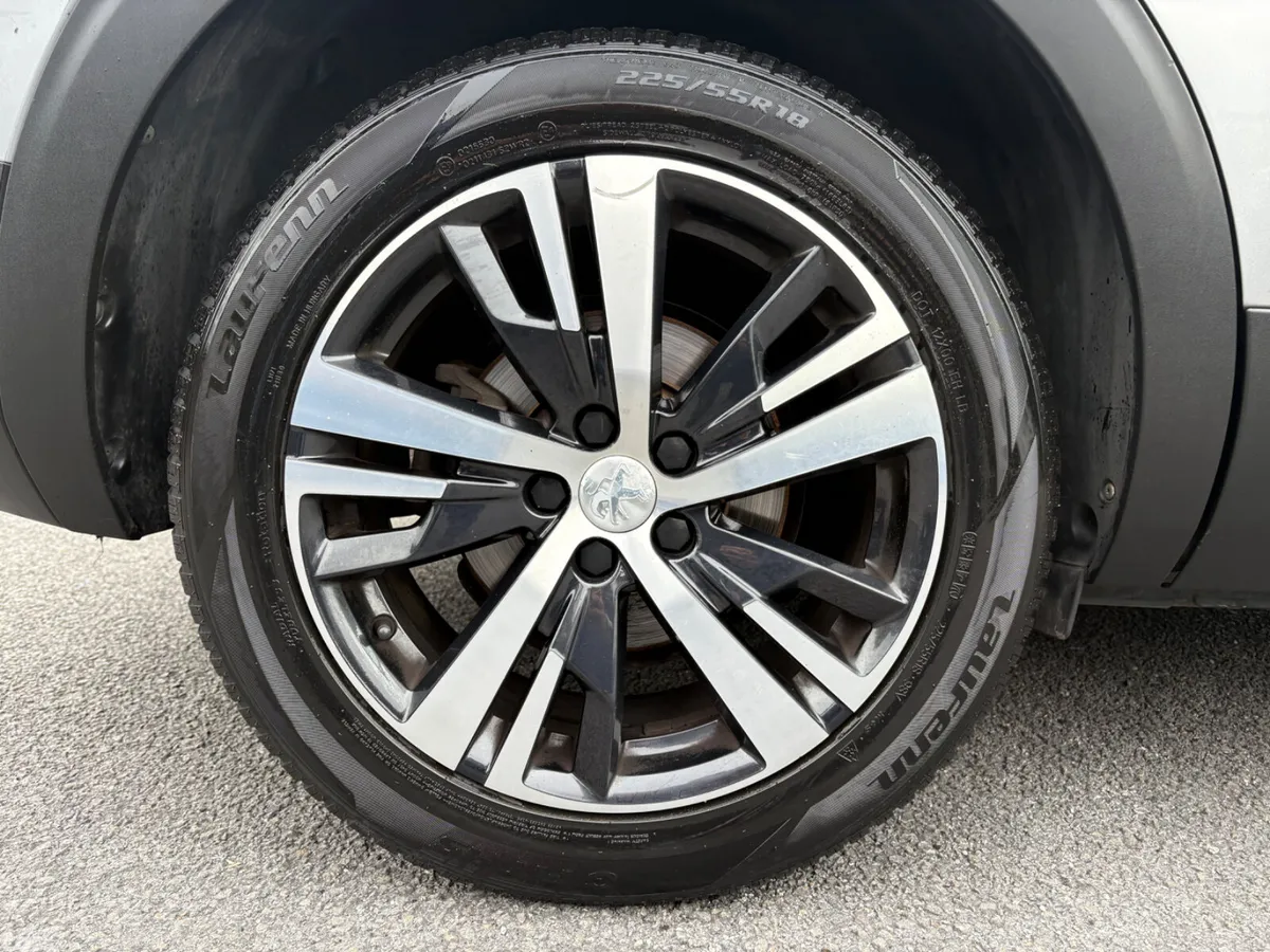 Peugeot 5008 MPV, Diesel, 2019, Grey