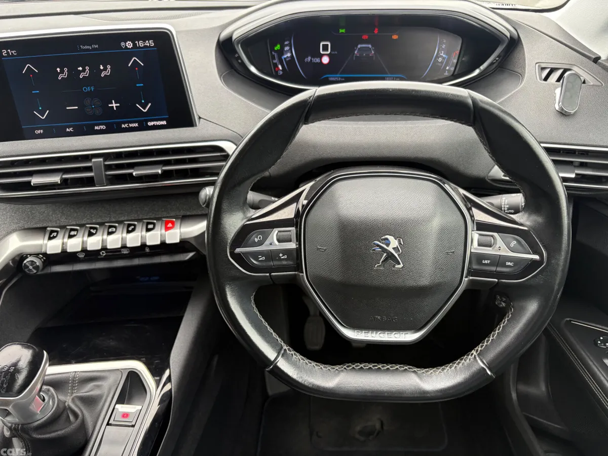 Peugeot 5008 MPV, Diesel, 2019, Grey