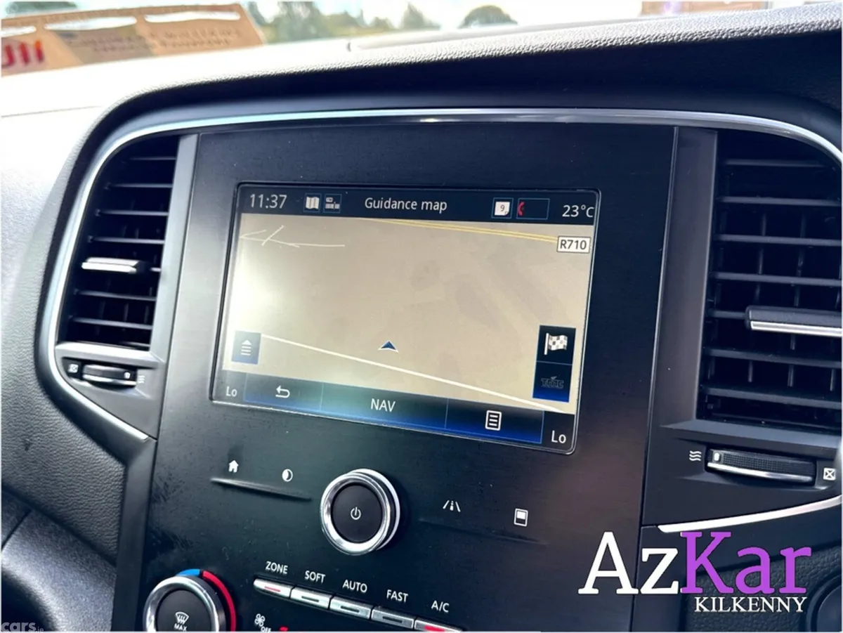 Renault Megane Hatchback, Diesel, 2019, White