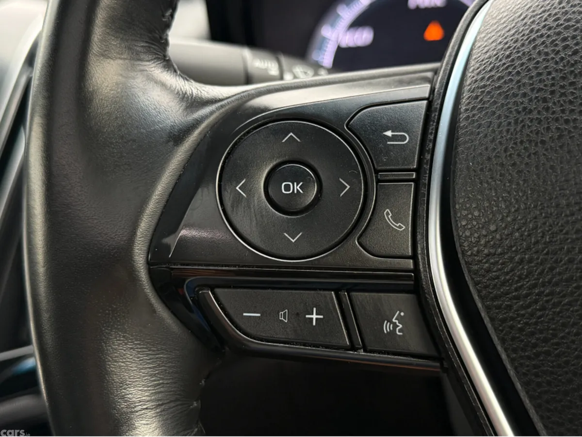 Toyota Crown Saloon, Petrol, 2018, Silver