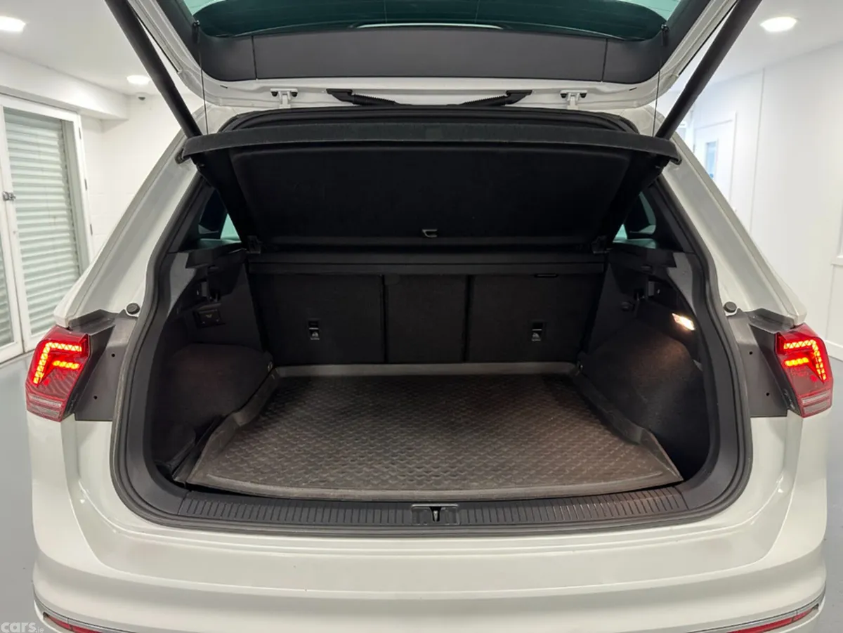 Volkswagen Tiguan SUV, Diesel, 2018, White
