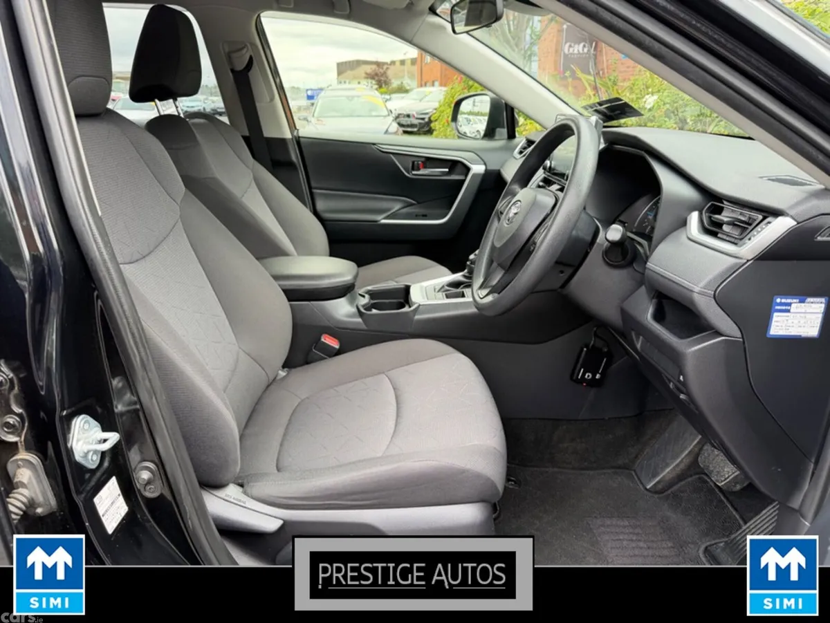 Toyota RAV4 SUV, Petrol Hybrid, 2021, Black