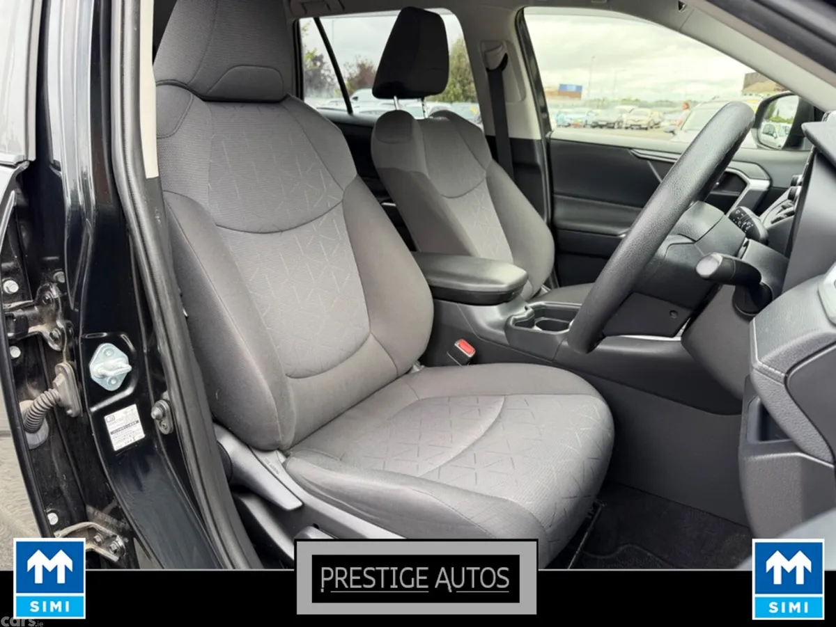 Toyota RAV4 SUV, Petrol Hybrid, 2021, Black