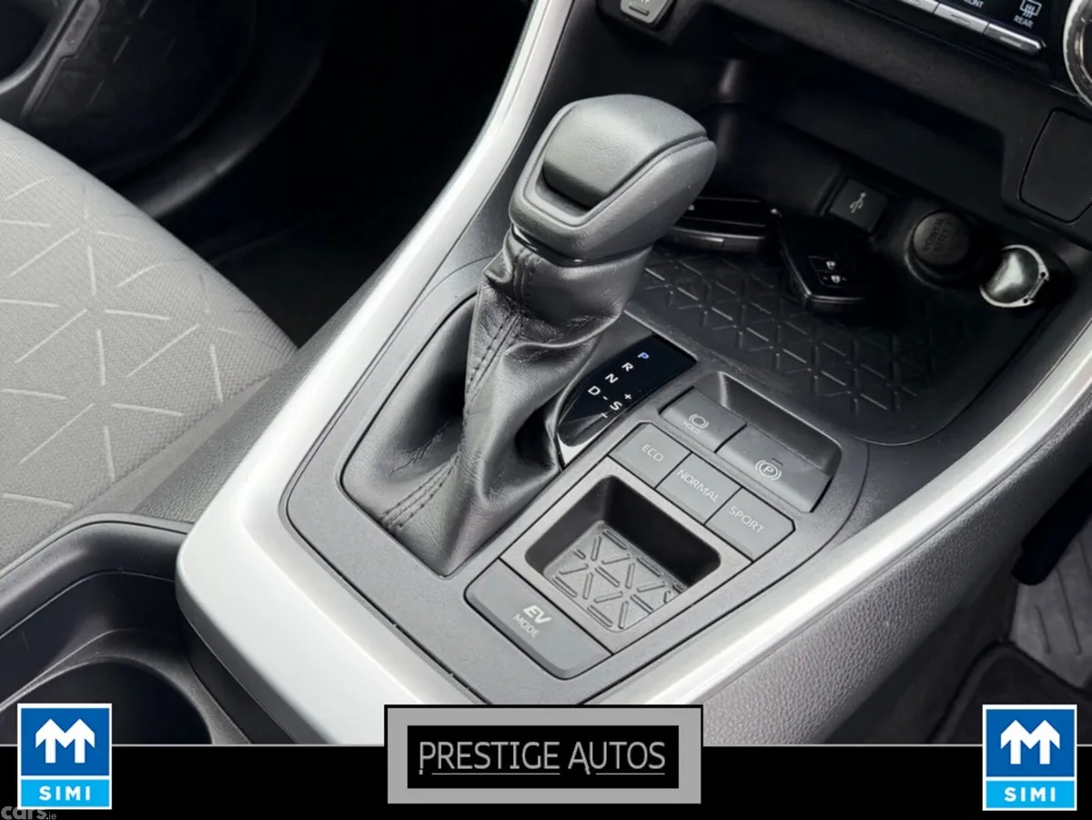 Toyota RAV4 SUV, Petrol Hybrid, 2021, Black