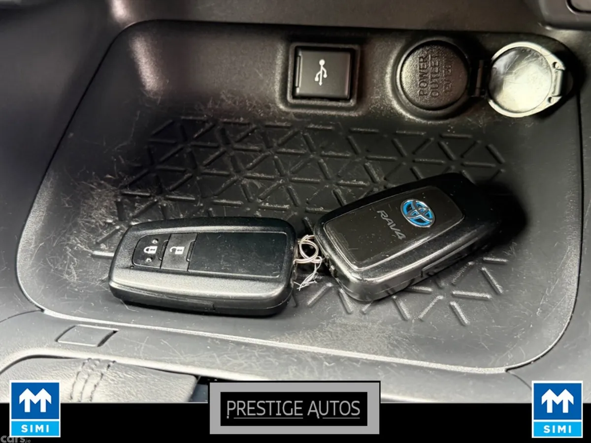 Toyota RAV4 SUV, Petrol Hybrid, 2021, Black