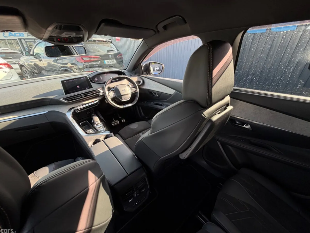 Peugeot 5008 SUV, Diesel, 2021, White