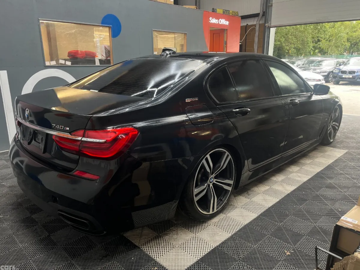 BMW 7-Series Saloon, Petrol, 2016, Black