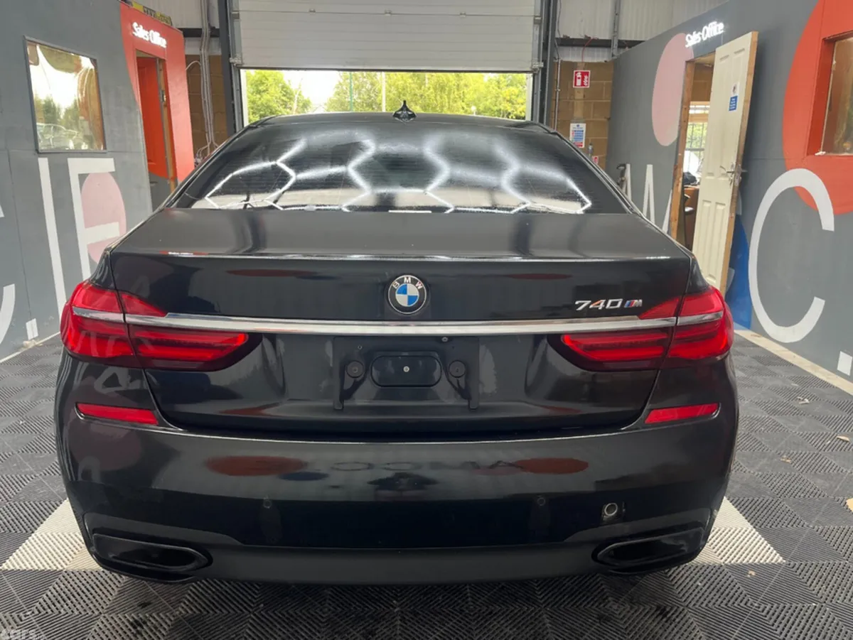 BMW 7-Series Saloon, Petrol, 2016, Black