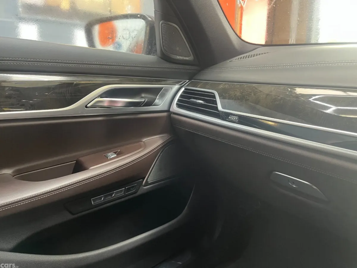 BMW 7-Series Saloon, Petrol, 2016, Black