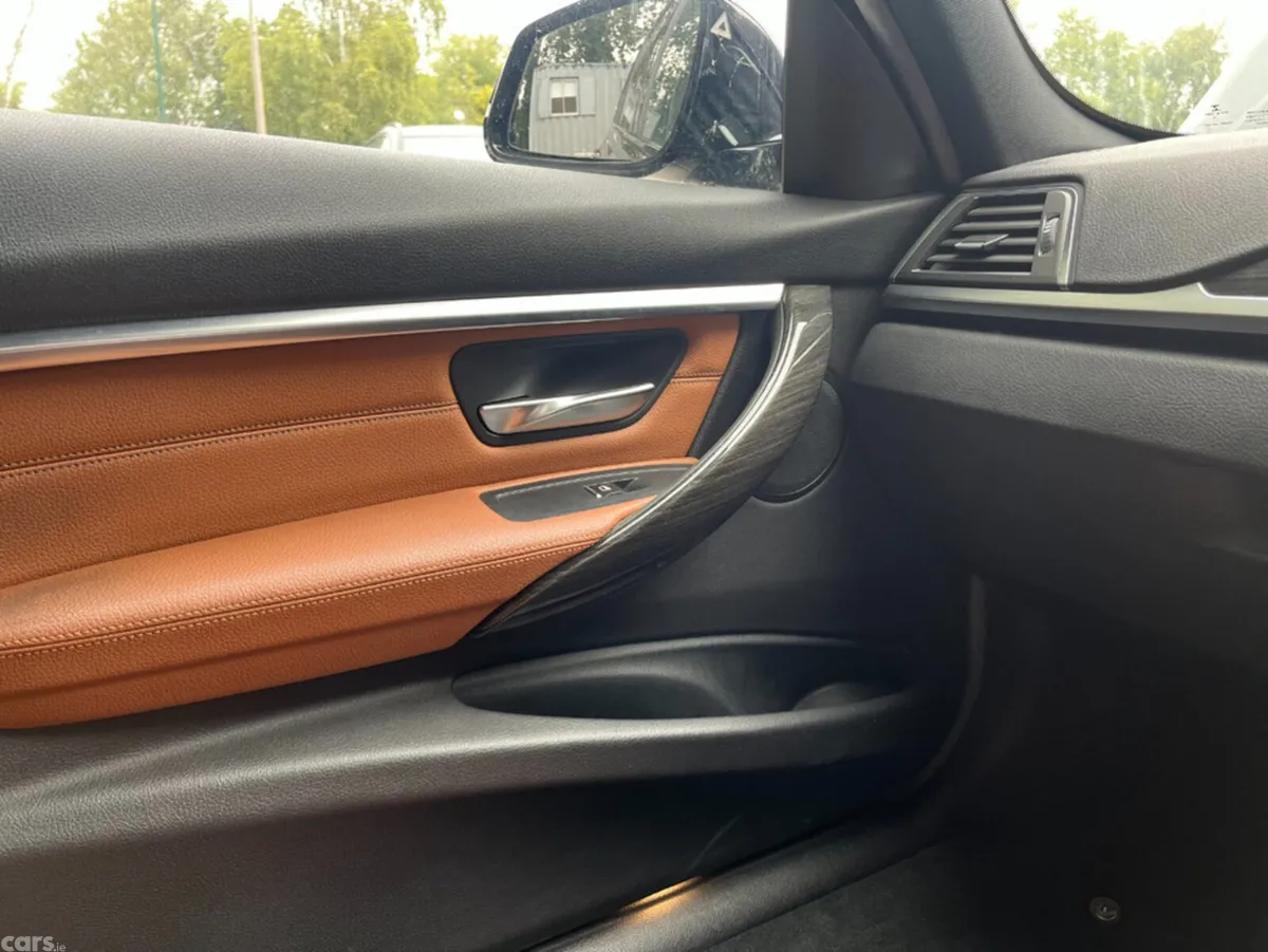 BMW 3-Series Saloon, Petrol, 2017, Black