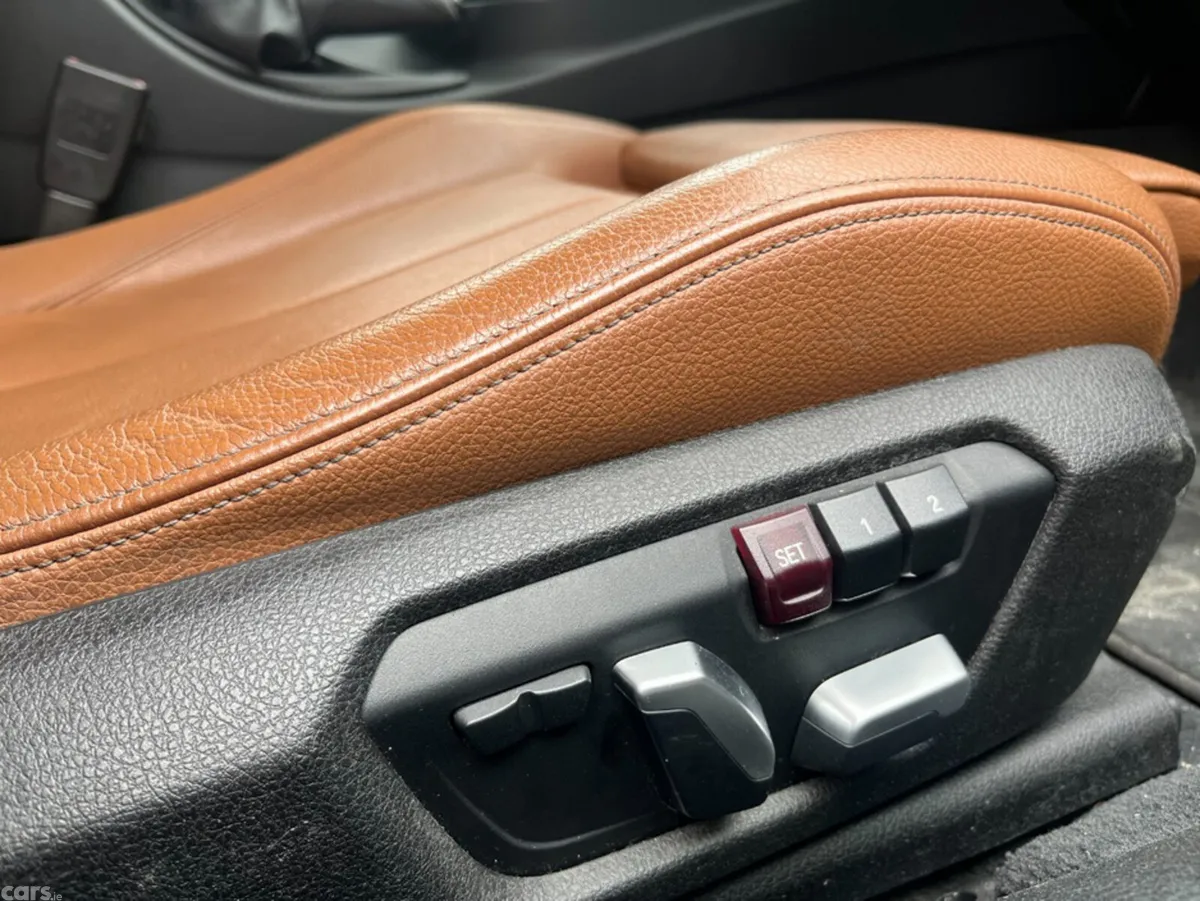 BMW 3-Series Saloon, Petrol, 2017, Black