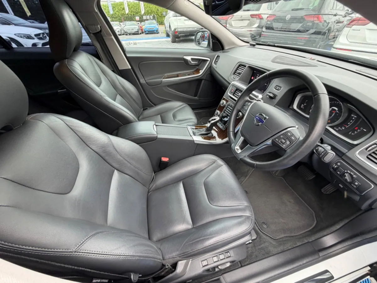 Volvo S60 Saloon, Diesel, 2018, White