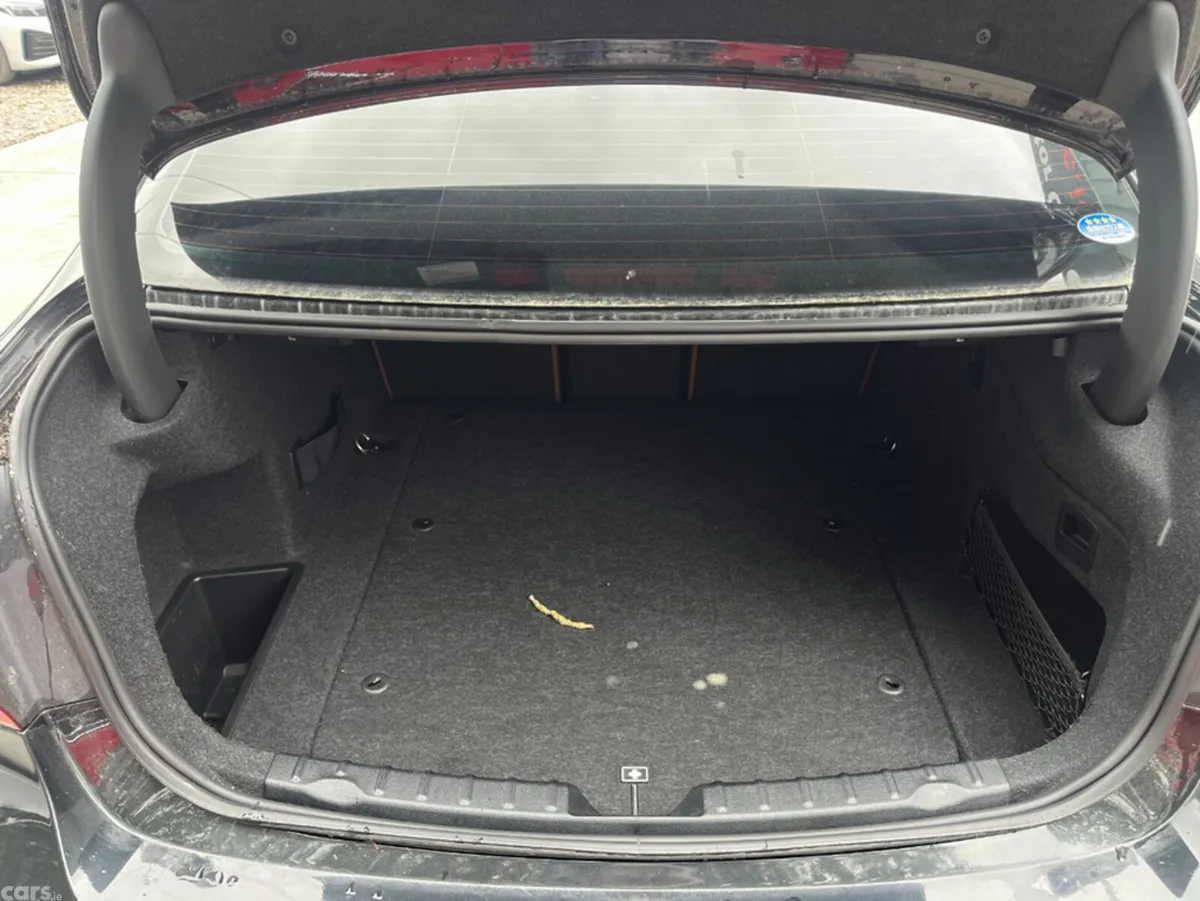BMW 3-Series Saloon, Petrol, 2017, Black