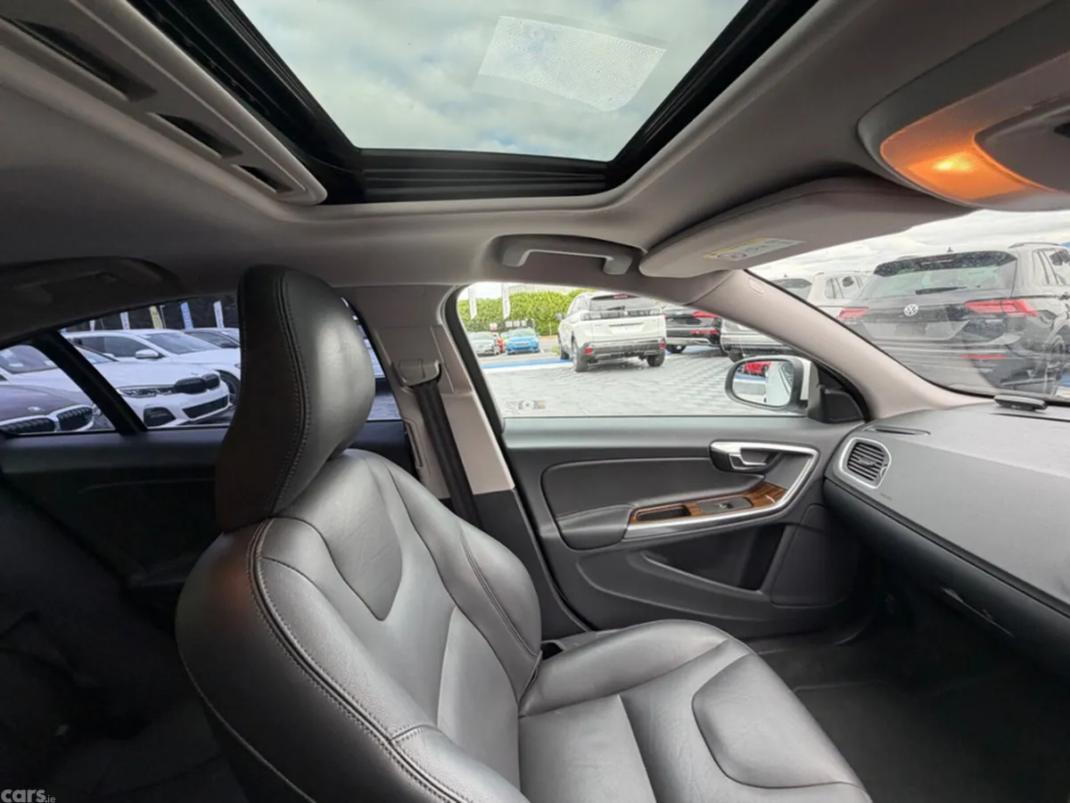 Volvo S60 Saloon, Diesel, 2018, White