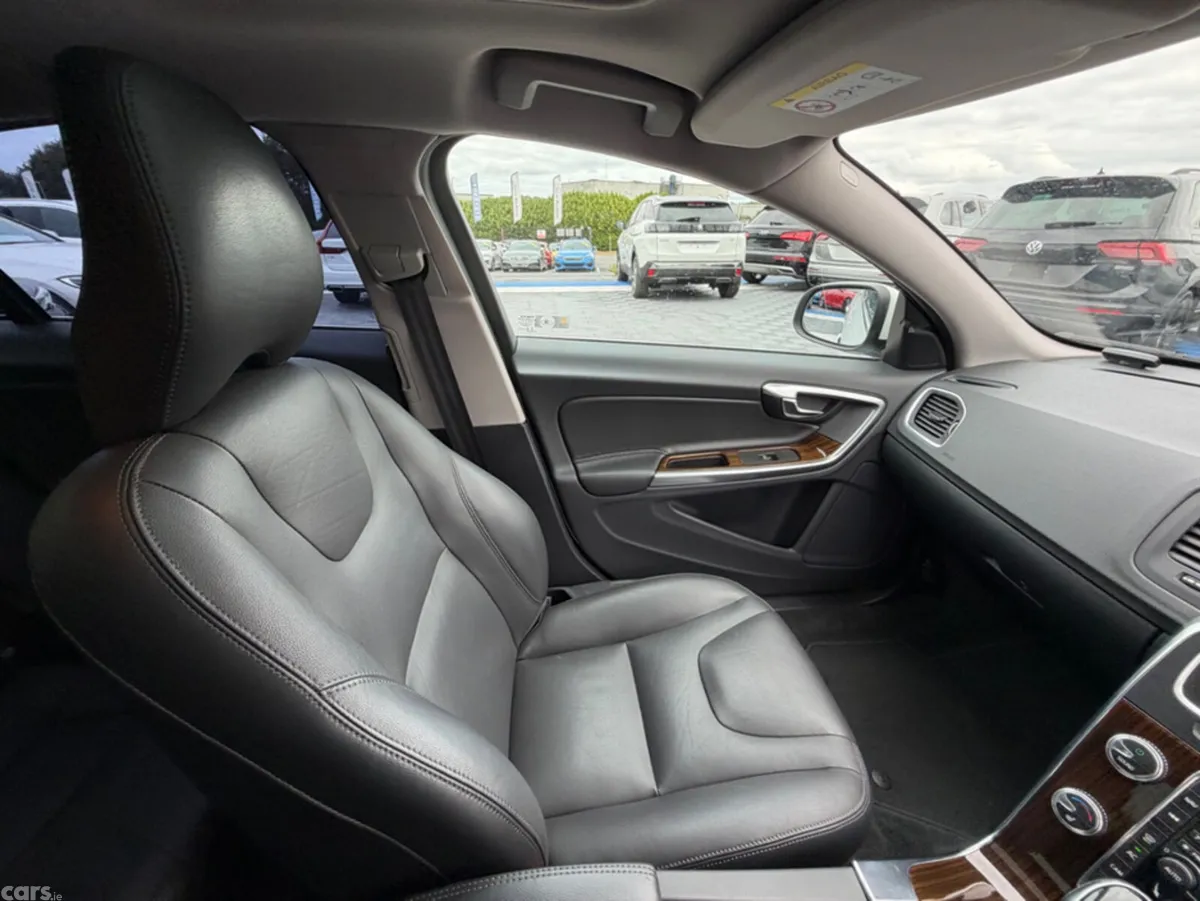 Volvo S60 Saloon, Diesel, 2018, White