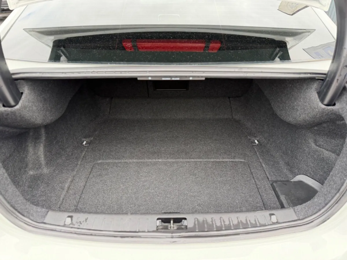 Volvo S60 Saloon, Diesel, 2018, White