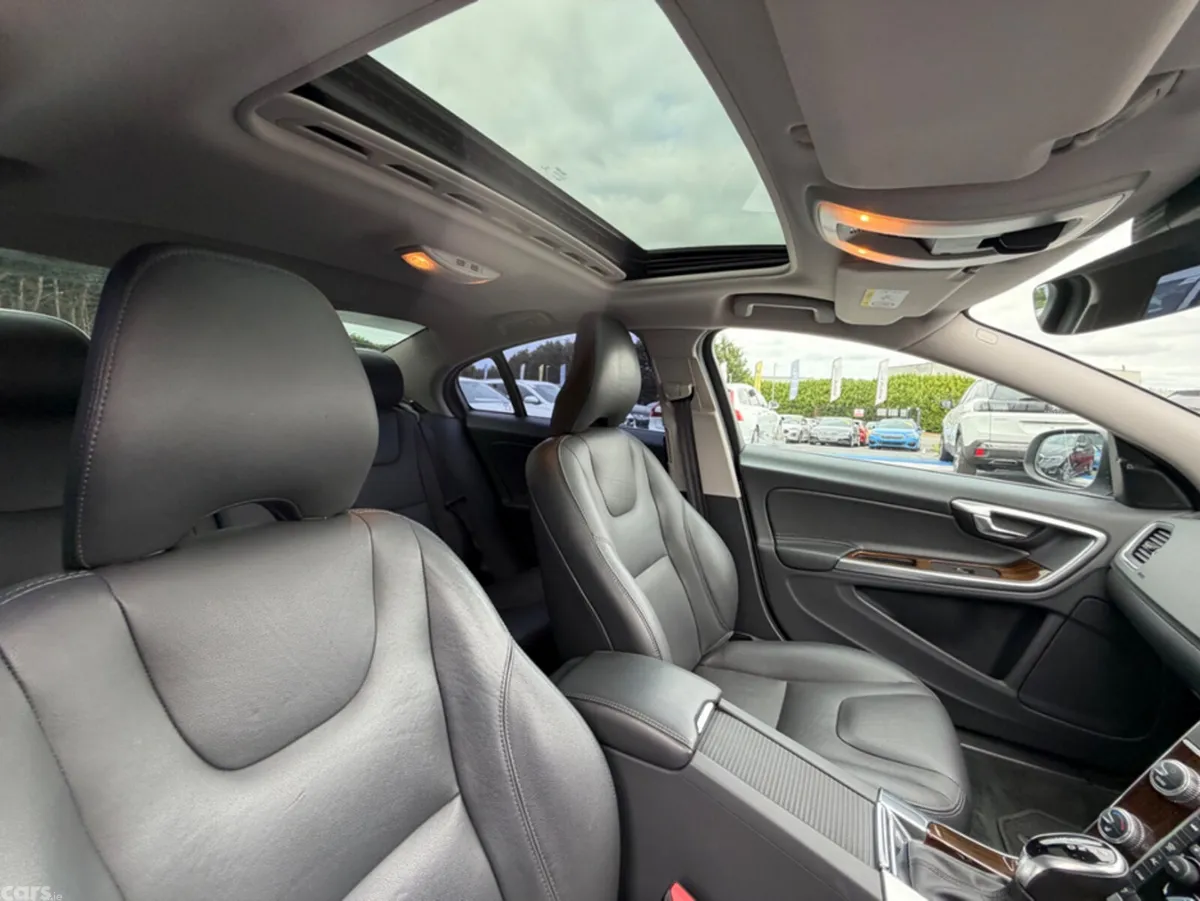 Volvo S60 Saloon, Diesel, 2018, White