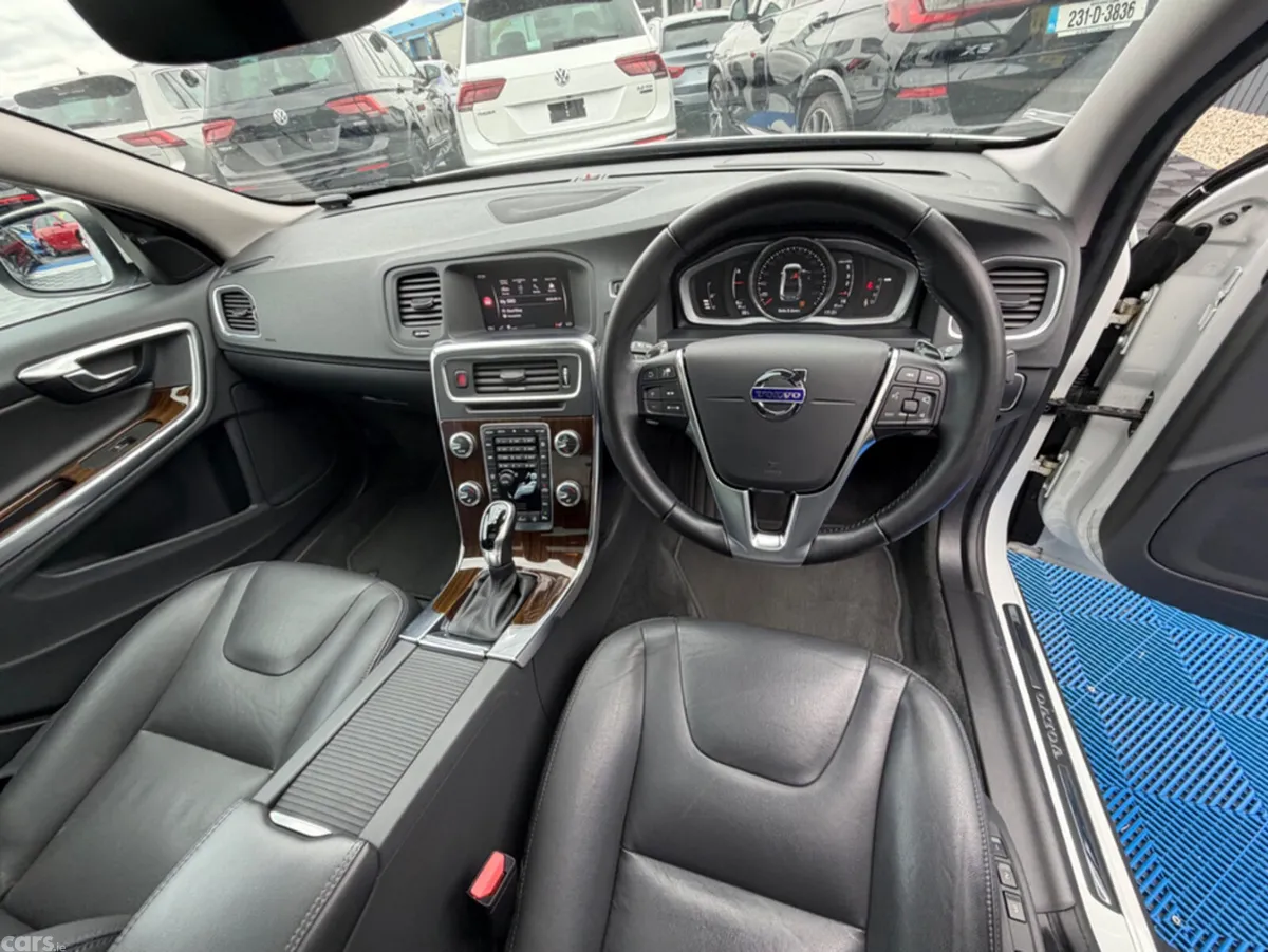 Volvo S60 Saloon, Diesel, 2018, White