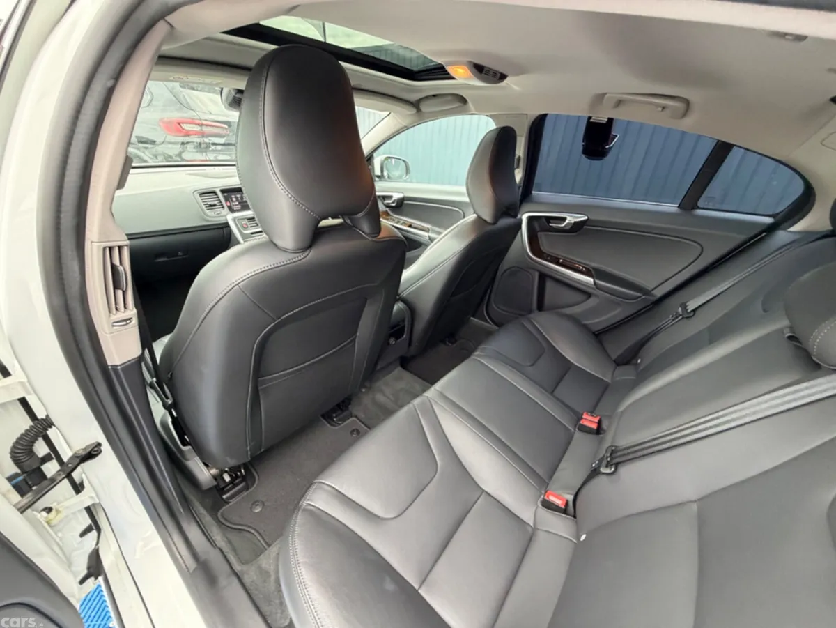 Volvo S60 Saloon, Diesel, 2018, White