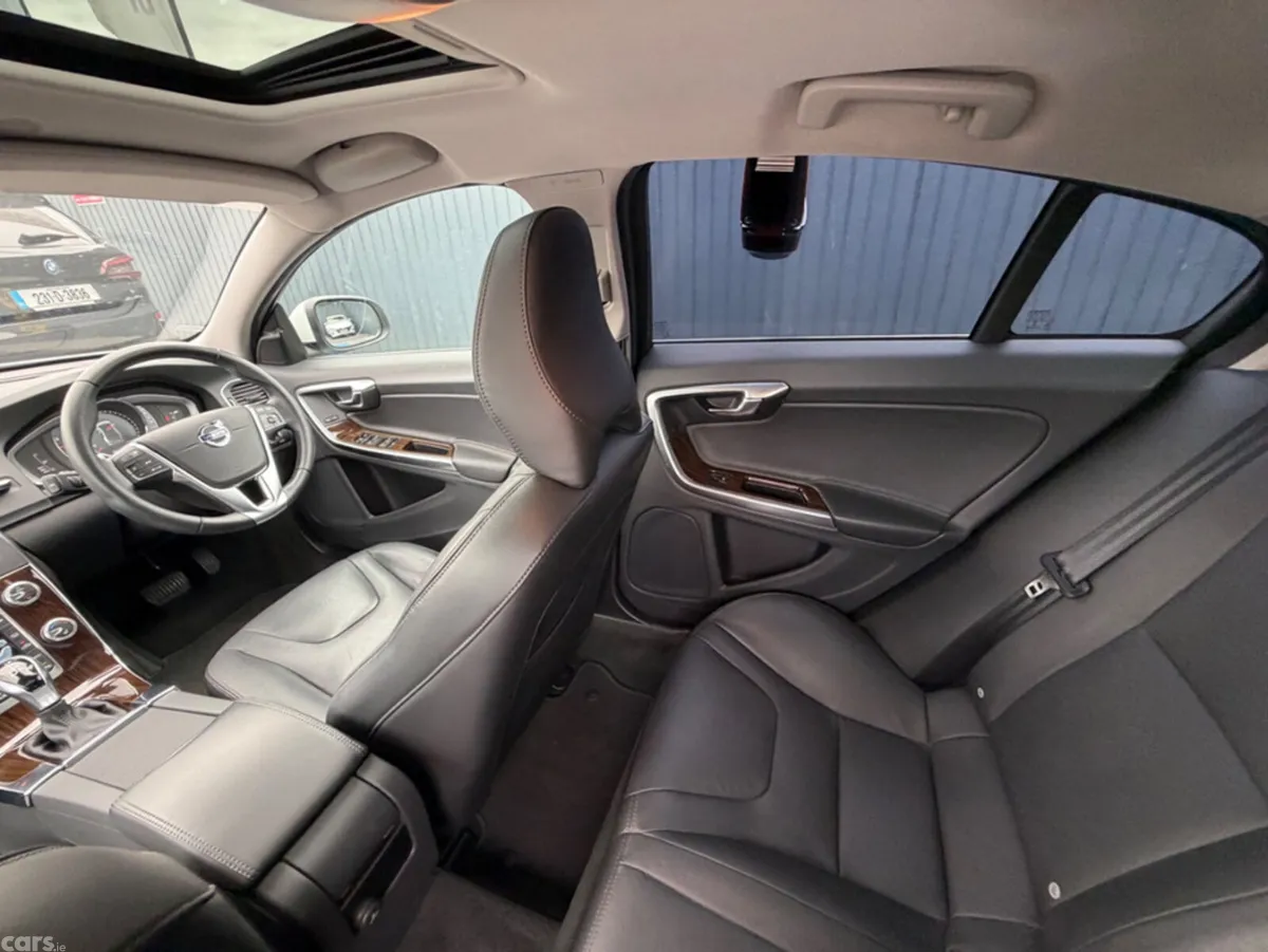 Volvo S60 Saloon, Diesel, 2018, White